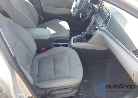 2017 Hyundai Elantra Se from USA, damaged, VIN 5NPD84LF7HH005132